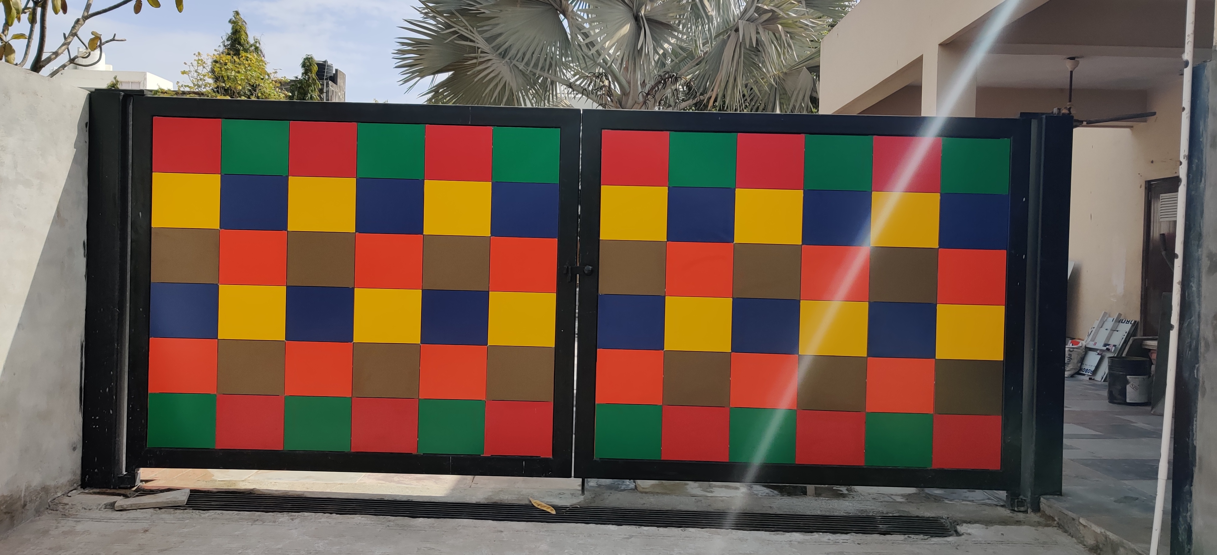 Gate With Acp Sheet